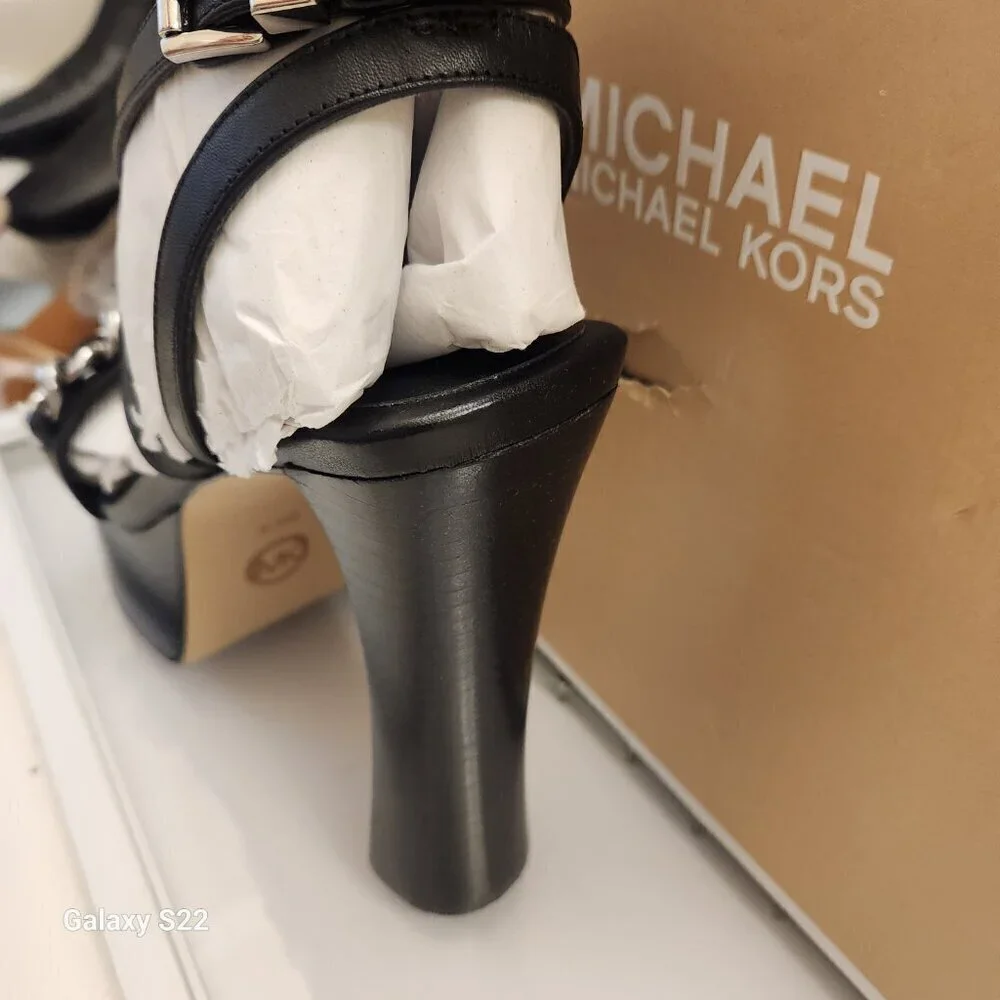 NWT Michael Kors Black Paola Chain Platform Black Leather 9.5. NIB - Picture 4 of 14